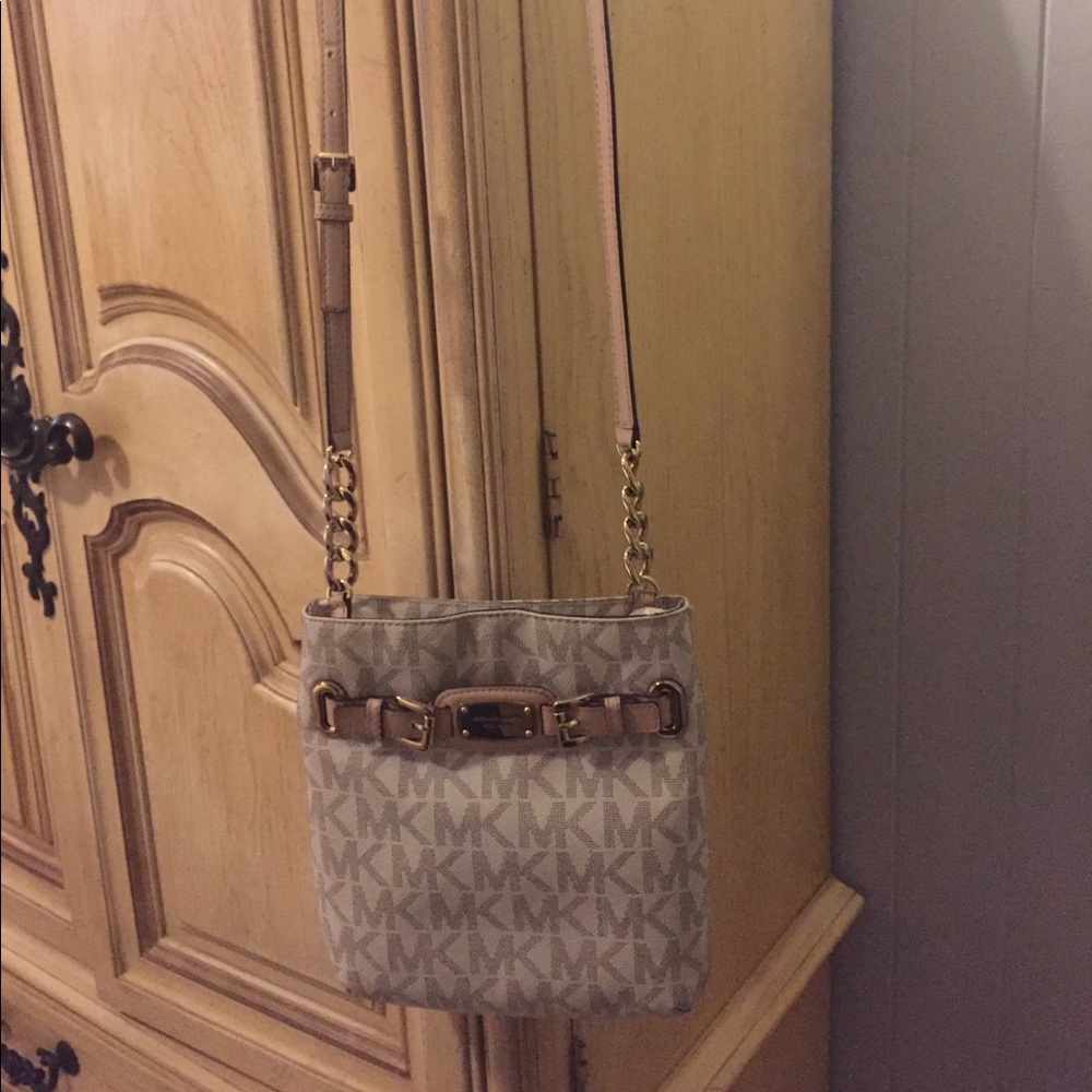 Michael Kors cross body